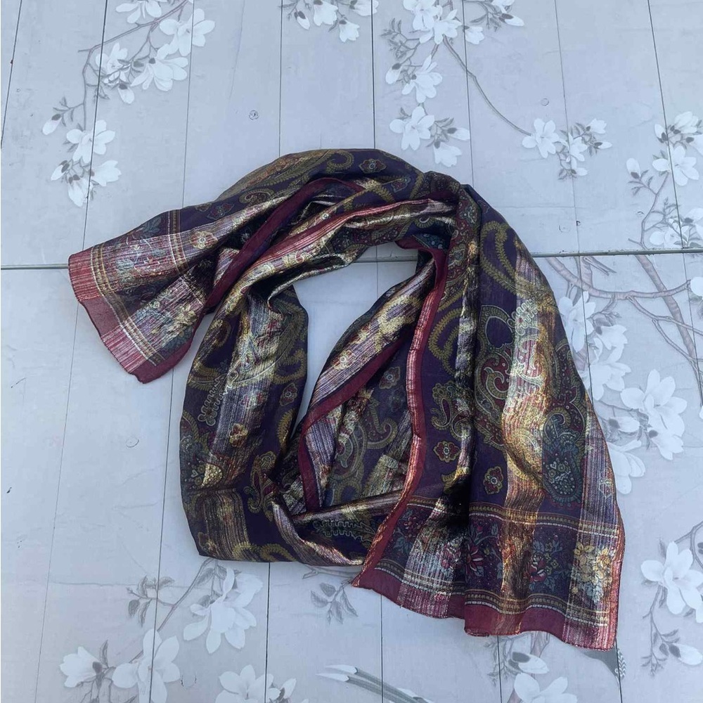 Oscar de la Renta Purple and Gold Paisley Scarf